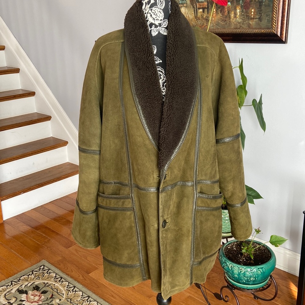 jacket - Picture 3 of 10